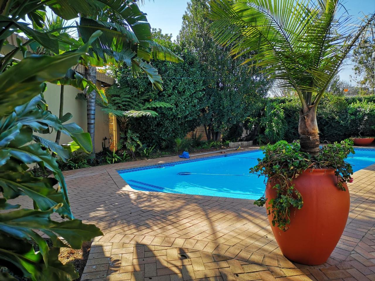 Rest-A-While Guest House - Pretoria-Noord Εξωτερικό φωτογραφία
