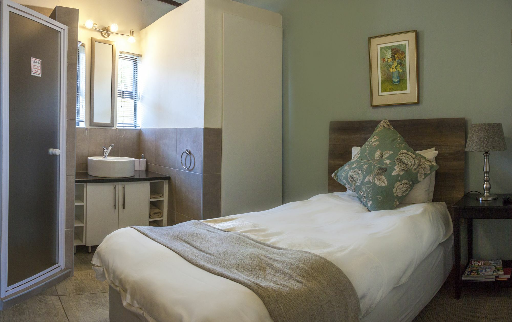 Rest-A-While Guest House - Pretoria-Noord Εξωτερικό φωτογραφία